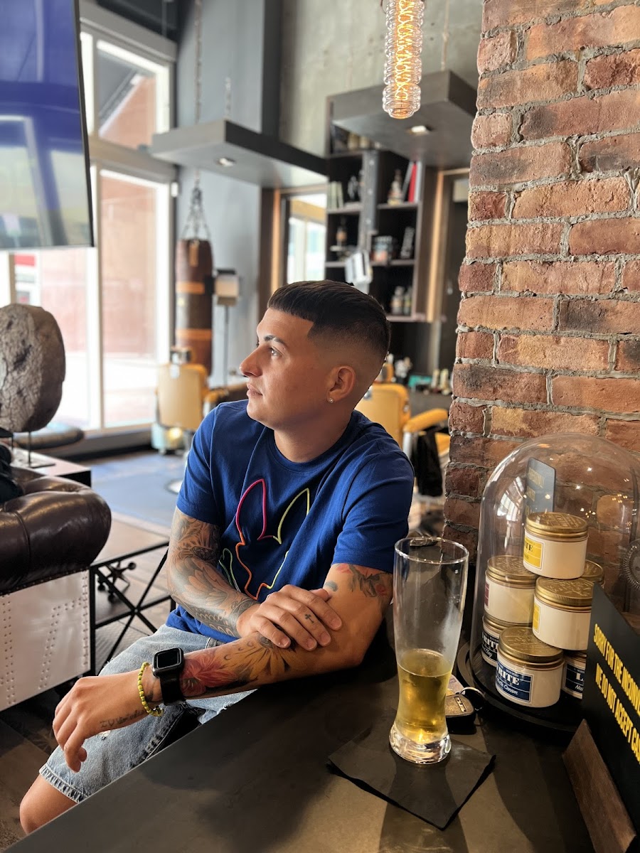 Shaving District - photo 7